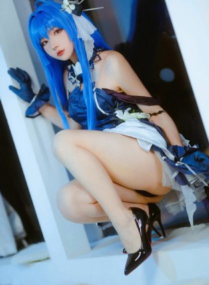 老乞丐挺进娇妻体内_BD高清欧美在线观看
